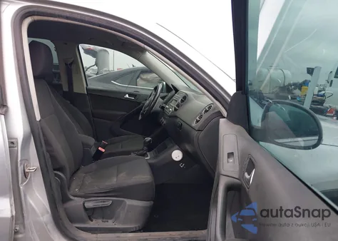 2014 Volkswagen Tiguan S from USA, damaged, VIN WVGAV3AX2EW579009